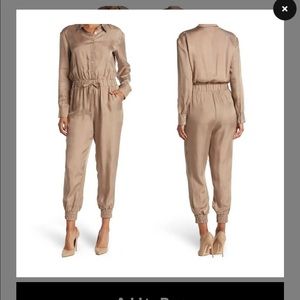 NEW! Joyce Twill Jumpsuit
CINQ À SEPT size small